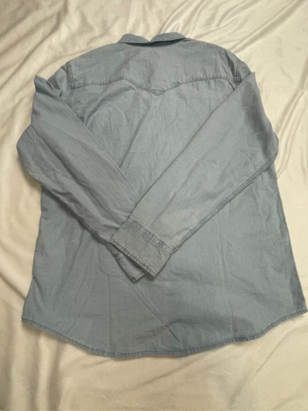 Levi's Men Pocketed Light Wash Denim Western Shirt, Blue, Size L - Picture 3 of 10